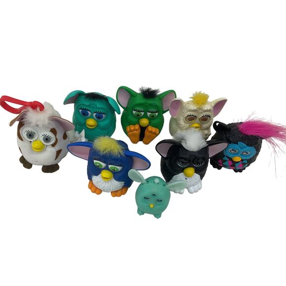 Furby Toys Lot Preowned Multicolor Figure Plastic Toy Collection - Picture 1 of 5